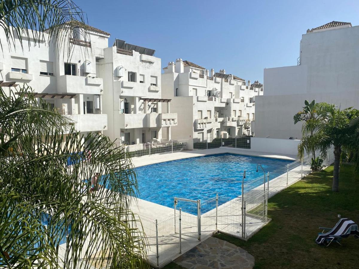 Penthouse Seaview And Golf Valle Romano Estepona Bagian luar foto